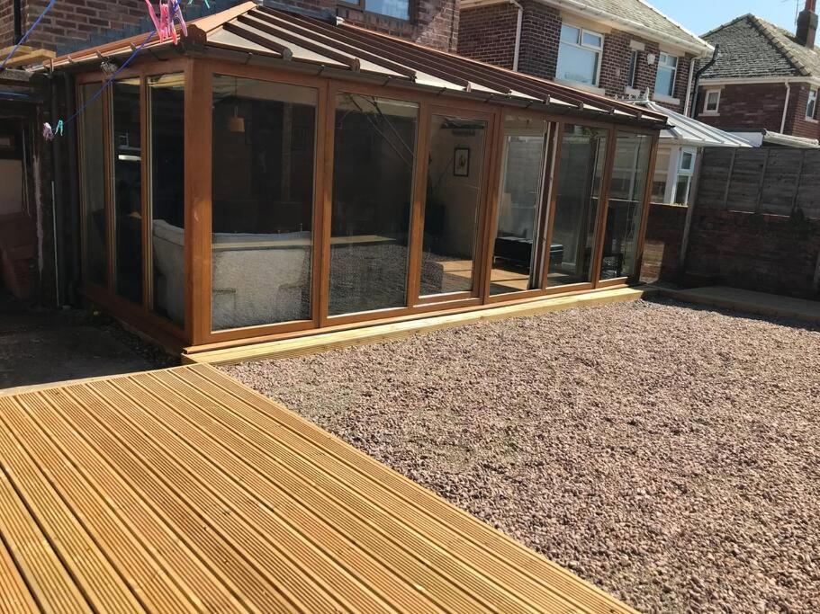 The Beach House South - Blackpool - Entire Holiday Home Dış mekan fotoğraf